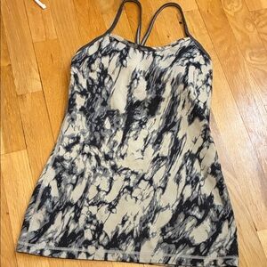 Lululemon Women’s Black & Cream Marble Print Tank Top